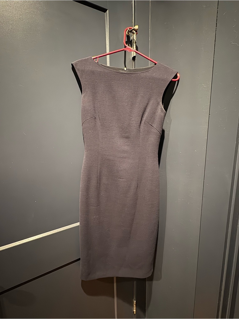 Les Copains Classic Sleeveless Sheath Dress in Navy